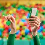 Chipolo ONE and Chipolo CARD item finders for Androidn and i Phone chipolo vs tile