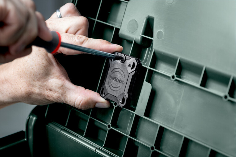 Chipolo Metabo tracker source metabo com 6