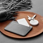 Chipolo key wallet finder safe place