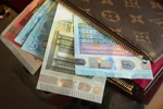 Bank notes cash close up 417395