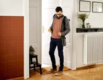 Chipolo keep keys wallet by the door