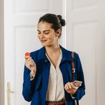Chipolo bluetooth key tracker red