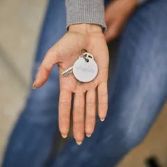 Chipolo bluetooth key tracker white featured 2
